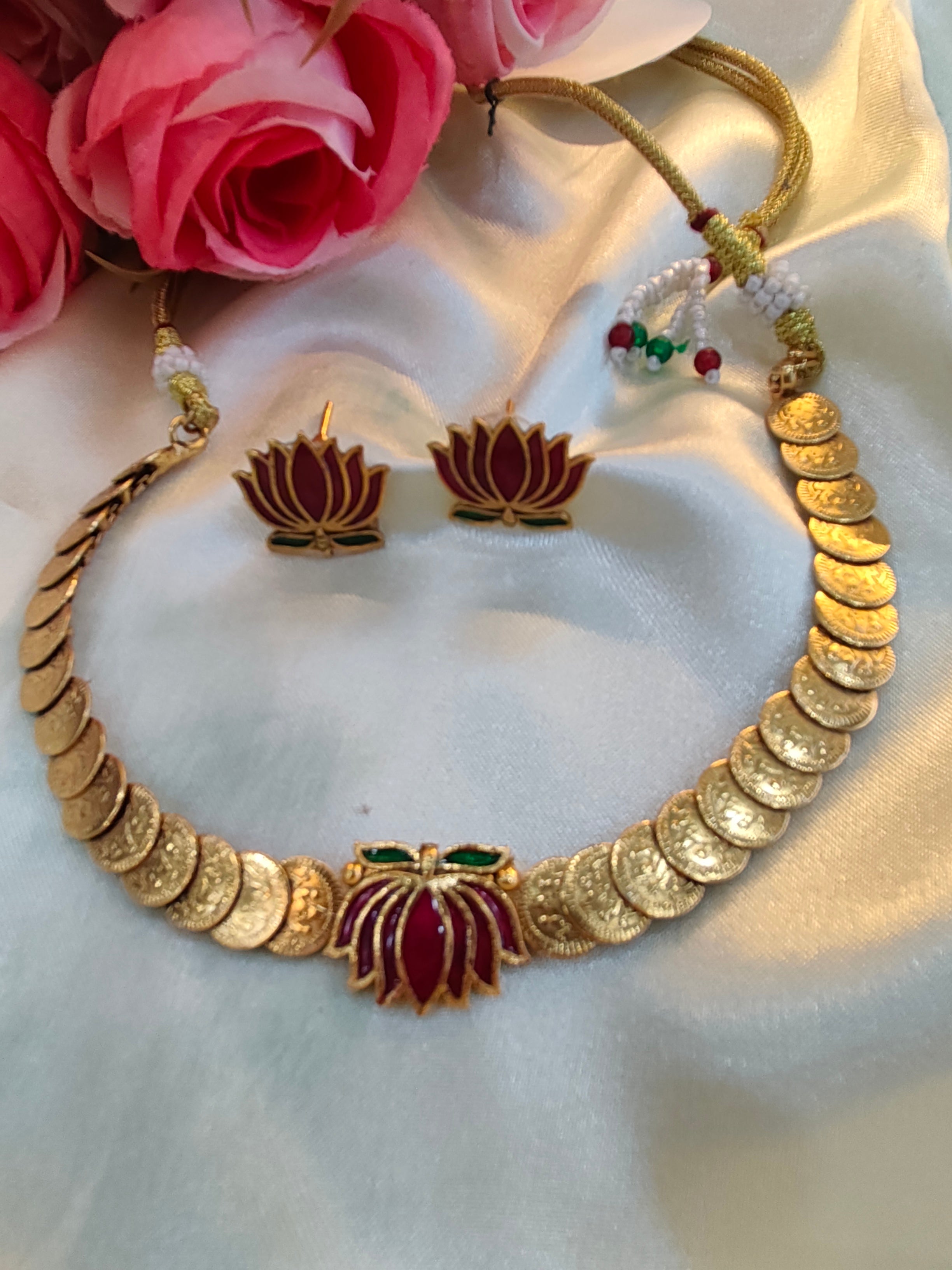 Lotus necklace