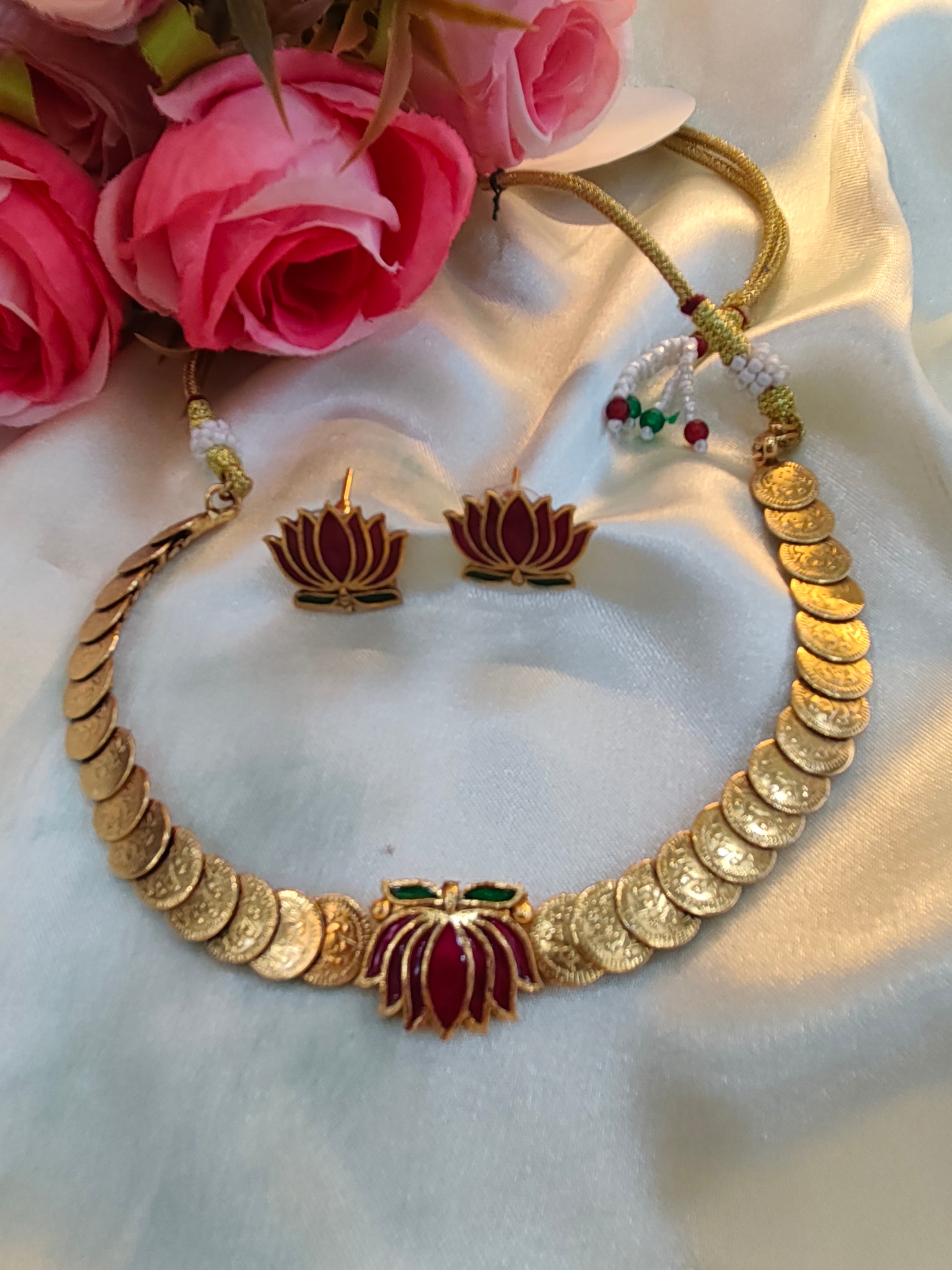 Lotus necklace